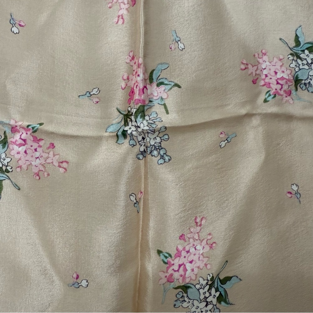TRUE VINTAGE 100% Silk ECHO Oversized Cream Blue & Pink Floral Scarf - Picture 5 of 9
